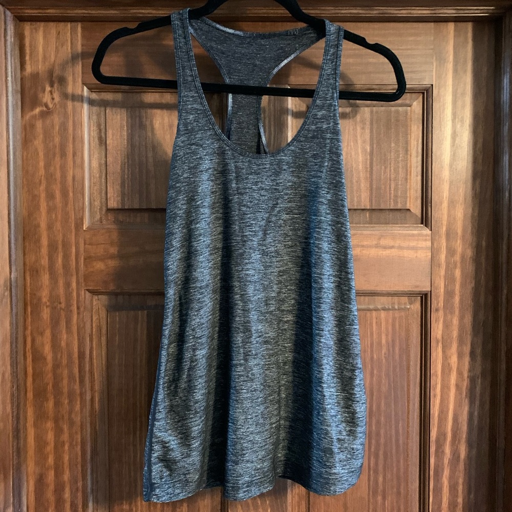 Lululemon gray tank top.